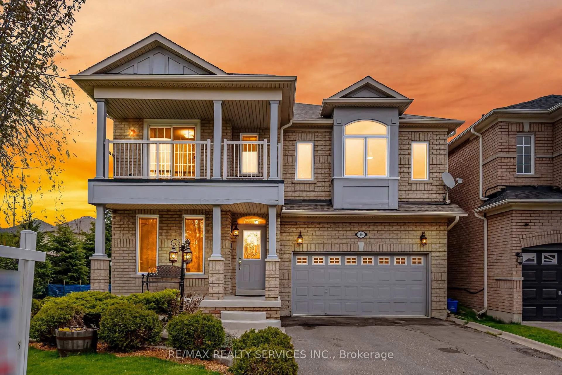 Front of 40 Sir Jacobs Crescent