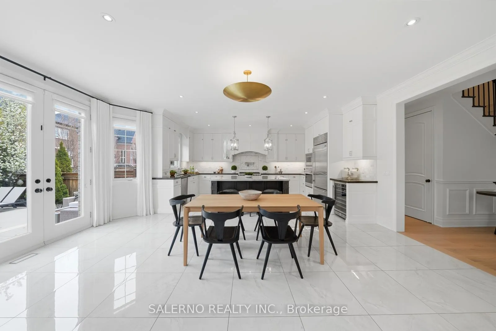 Photo 11 of 58 Balderson Drive, Vaughan, Kleinburg — HOMEH