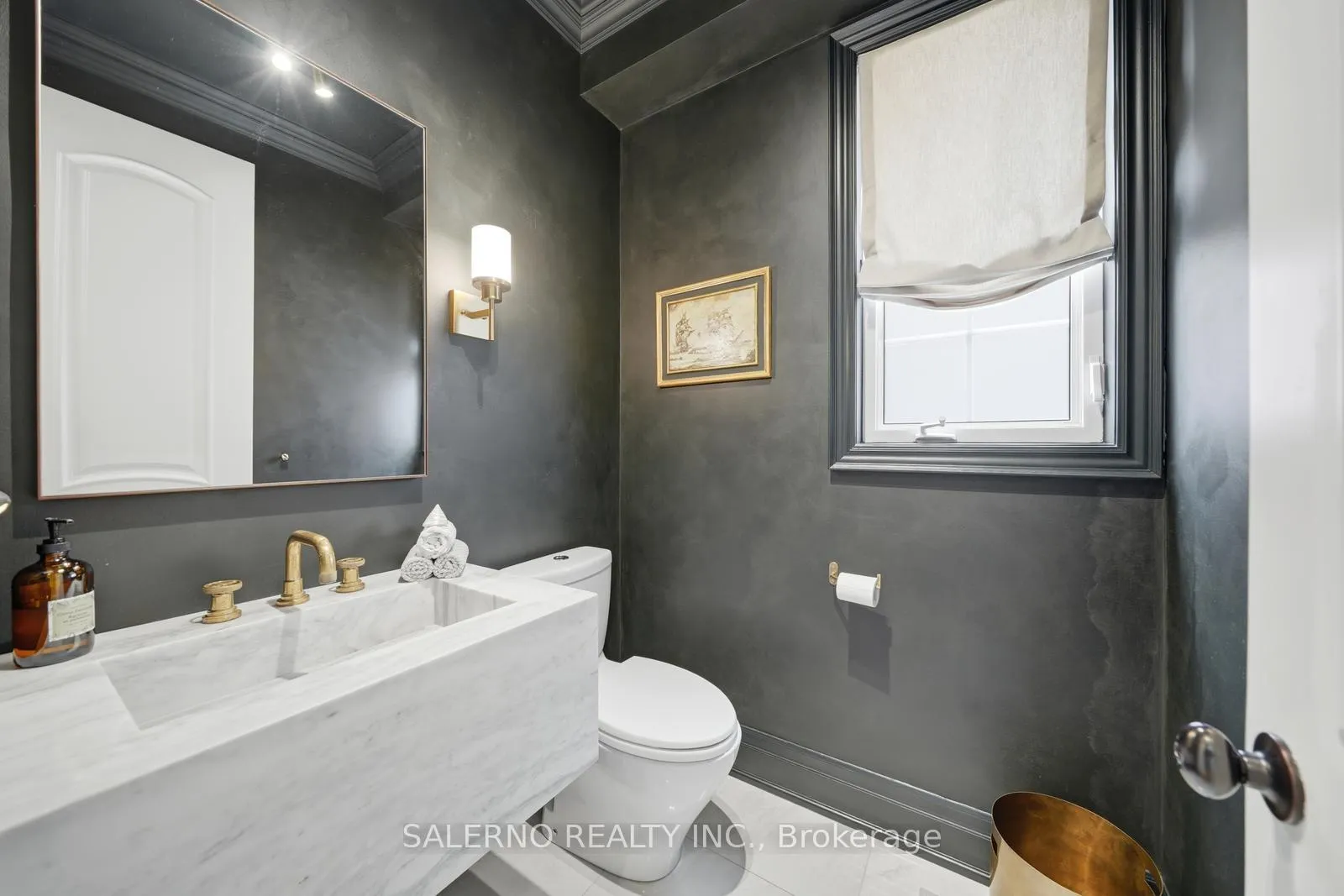Photo 18 of 58 Balderson Drive, Vaughan, Kleinburg — HOMEH