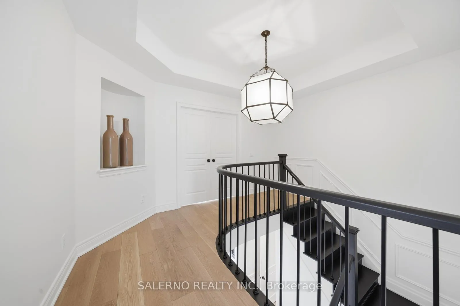 Photo 21 of 58 Balderson Drive, Vaughan, Kleinburg — HOMEH