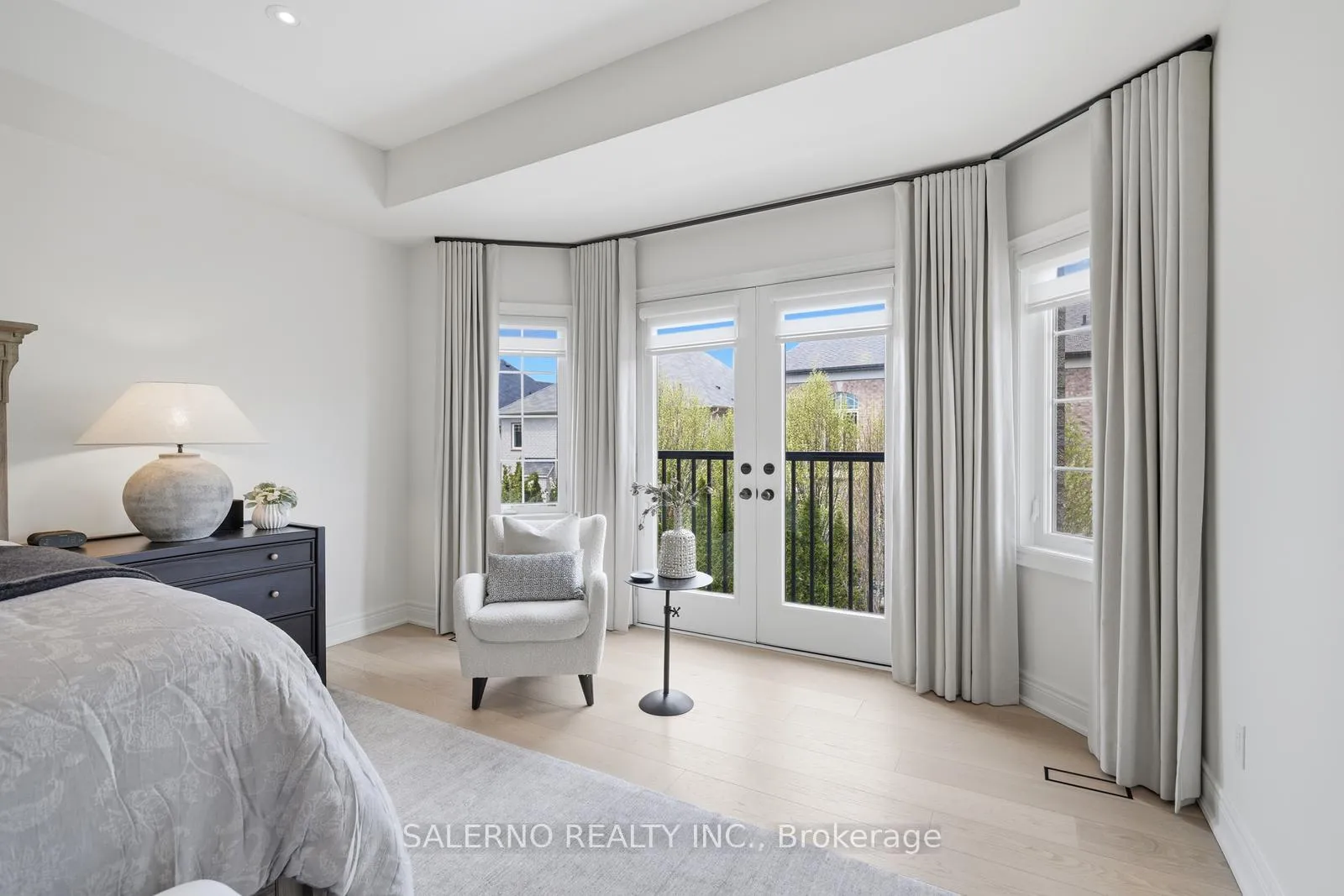 Photo 23 of 58 Balderson Drive, Vaughan, Kleinburg — HOMEH