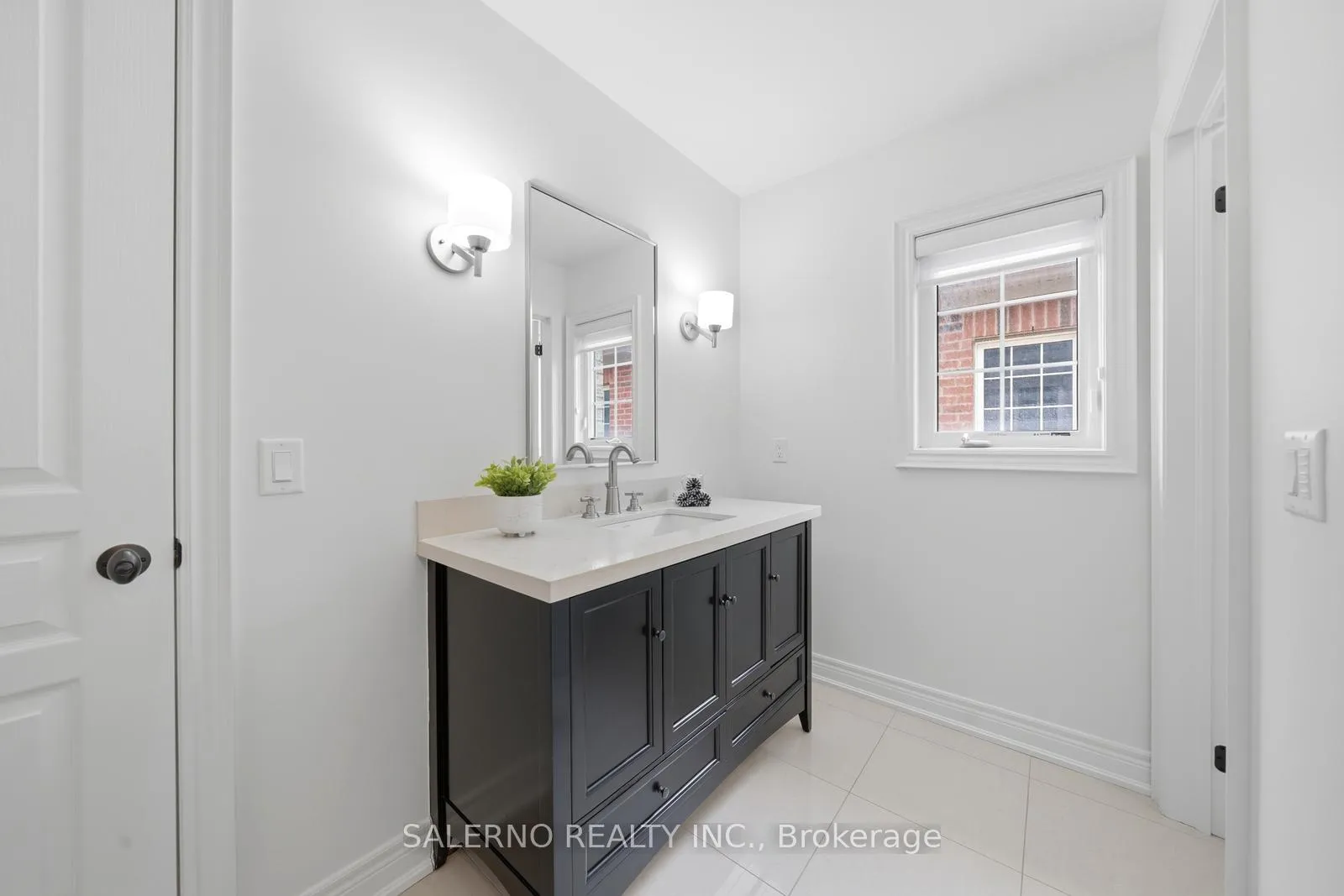 Photo 30 of 58 Balderson Drive, Vaughan, Kleinburg — HOMEH