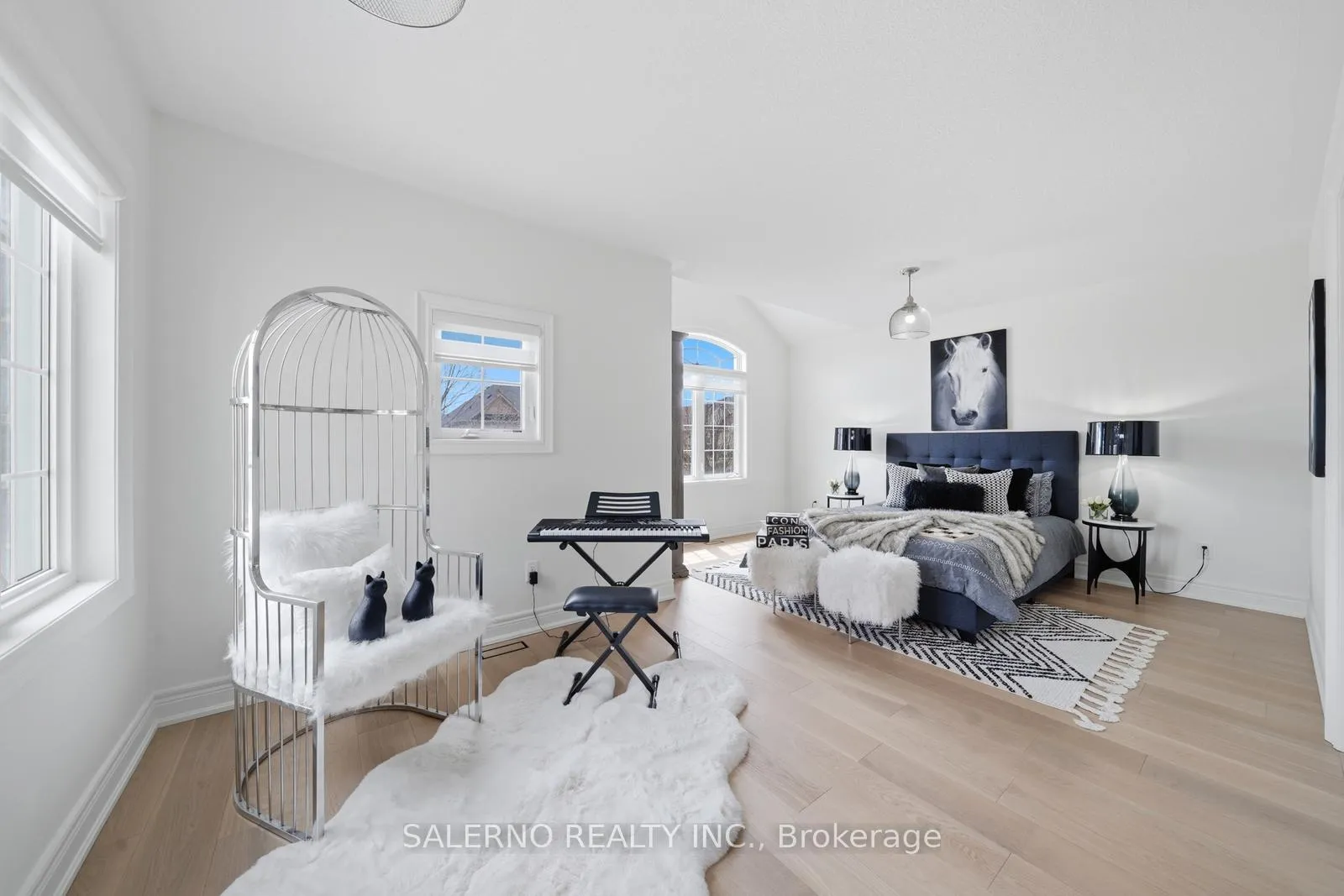 Photo 32 of 58 Balderson Drive, Vaughan, Kleinburg — HOMEH
