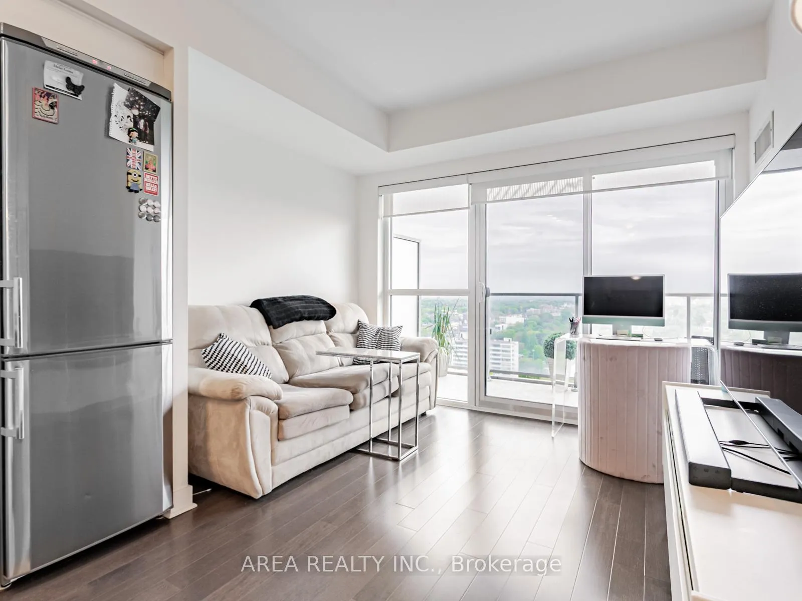Photo 2 of Unit 2009, 58 Orchard View Boulevard, Toronto, Yonge-Eglinton — HOMEH