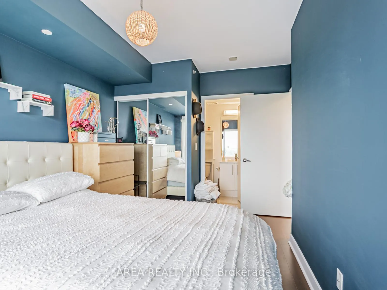 Photo 9 of Unit 2009, 58 Orchard View Boulevard, Toronto, Yonge-Eglinton — HOMEH