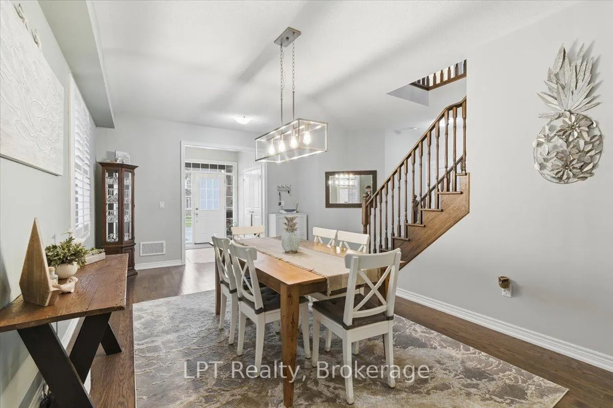 Photo 12 of 56 Pedwell Street, Clarington, Newcastle — HOMEH