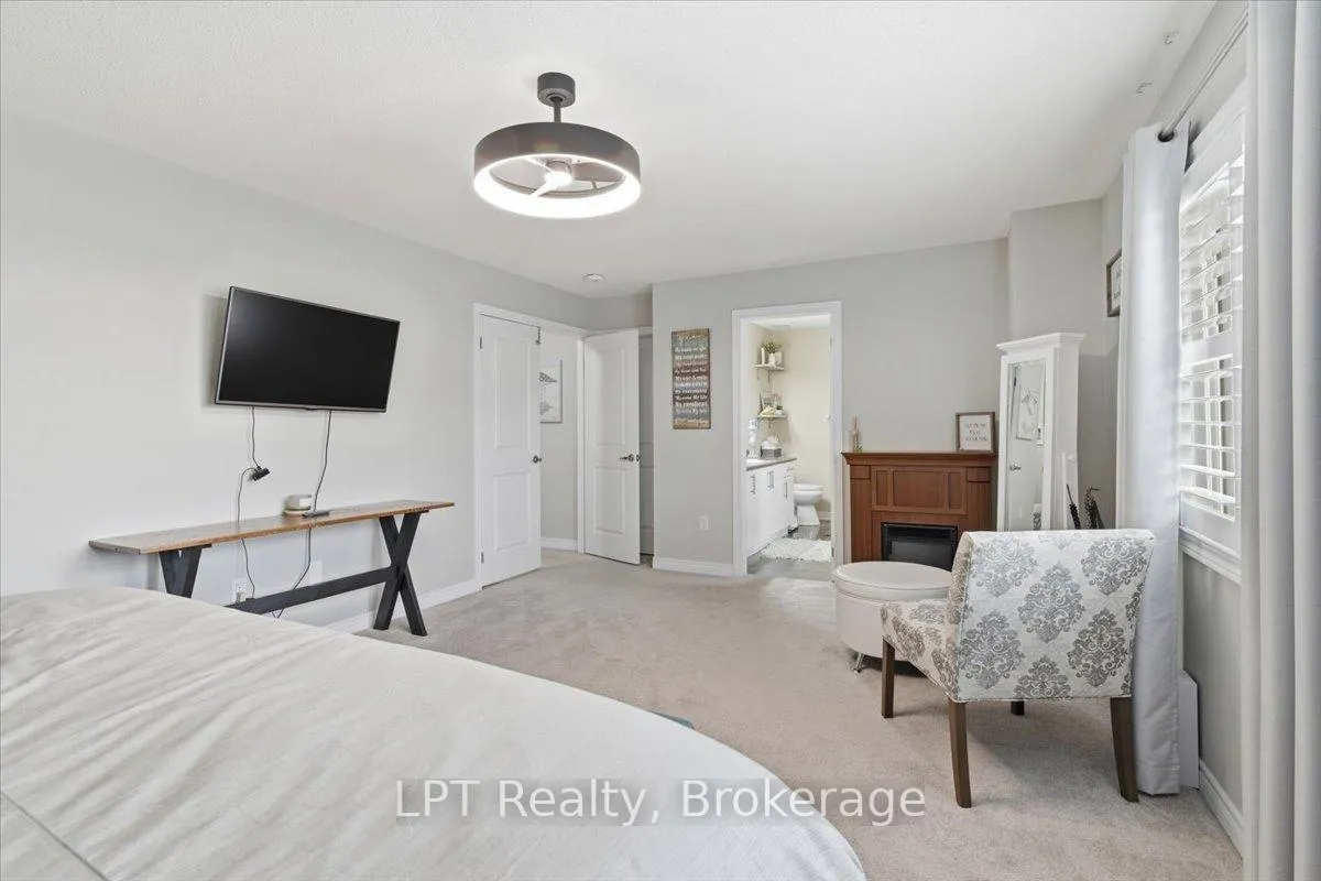 Photo 34 of 56 Pedwell Street, Clarington, Newcastle — HOMEH