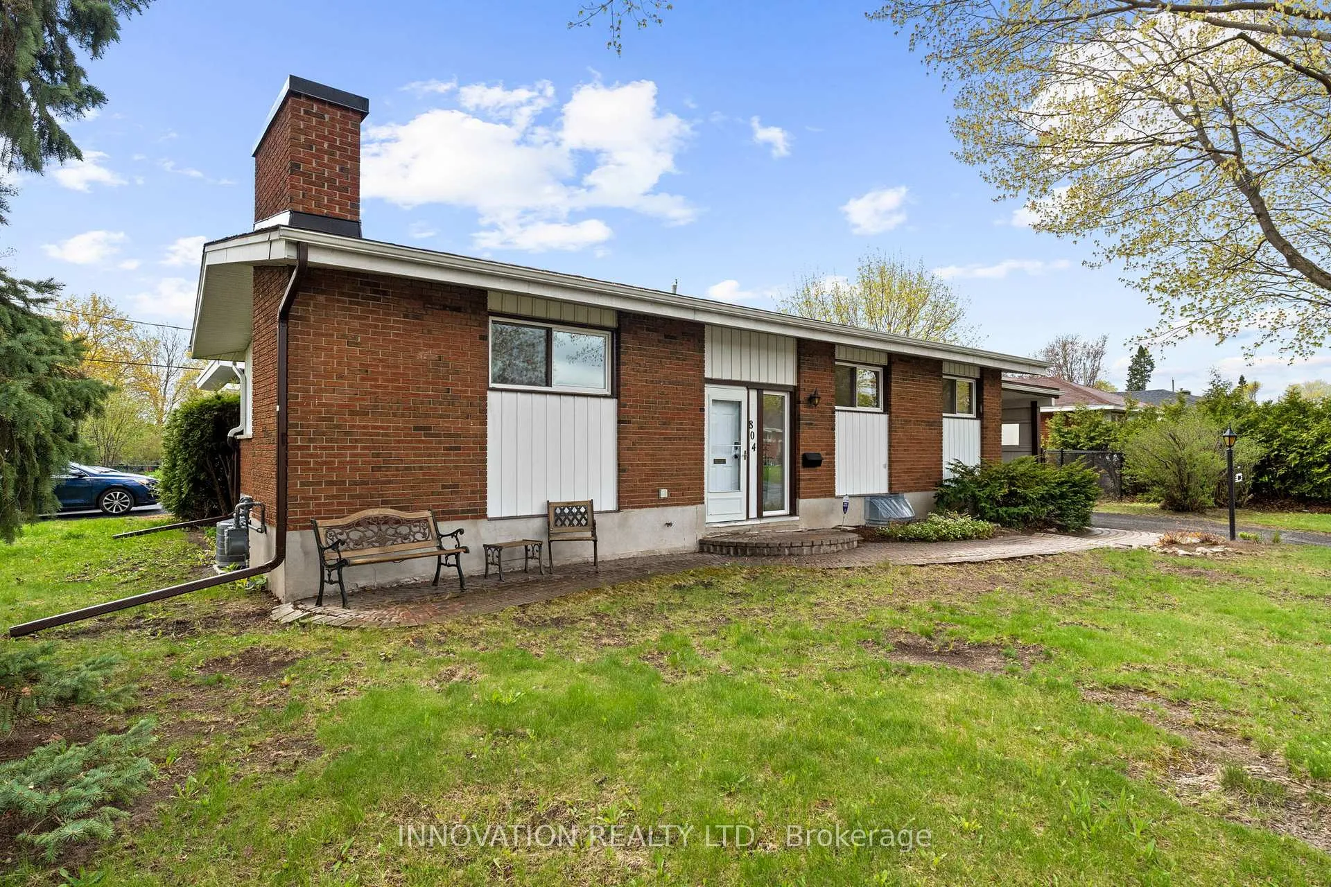Photo 4 of 804 Adams Avenue, Ottawa, Elmvale Acres — HOMEH