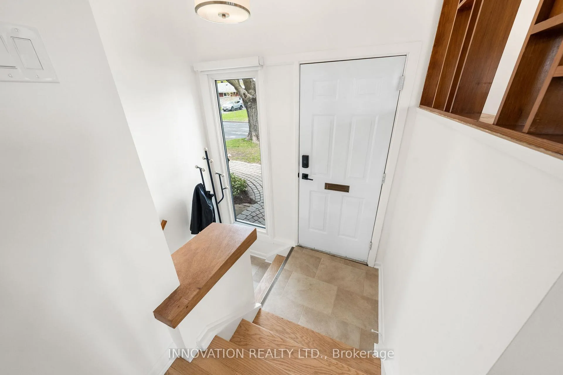 Photo 5 of 804 Adams Avenue, Ottawa, Elmvale Acres — HOMEH