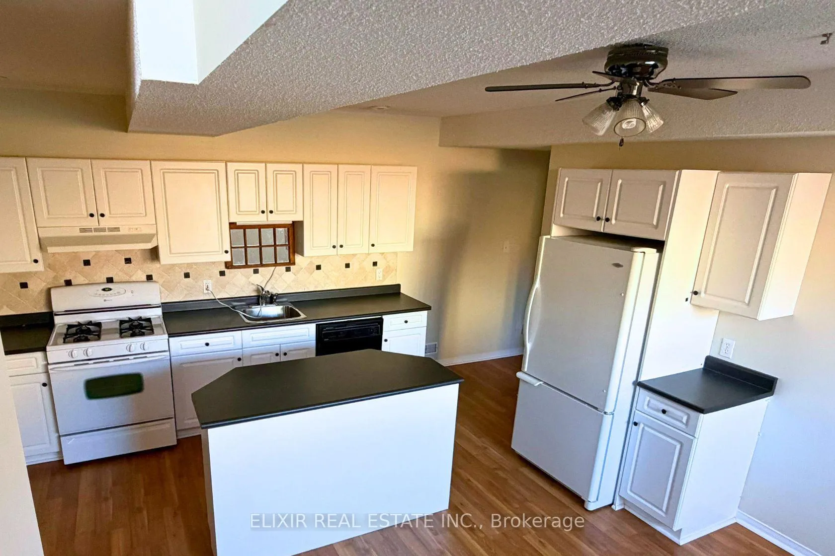 Photo 7 of 1533 Greenvalley (Bsmt) Trail, Oshawa, Taunton — HOMEH