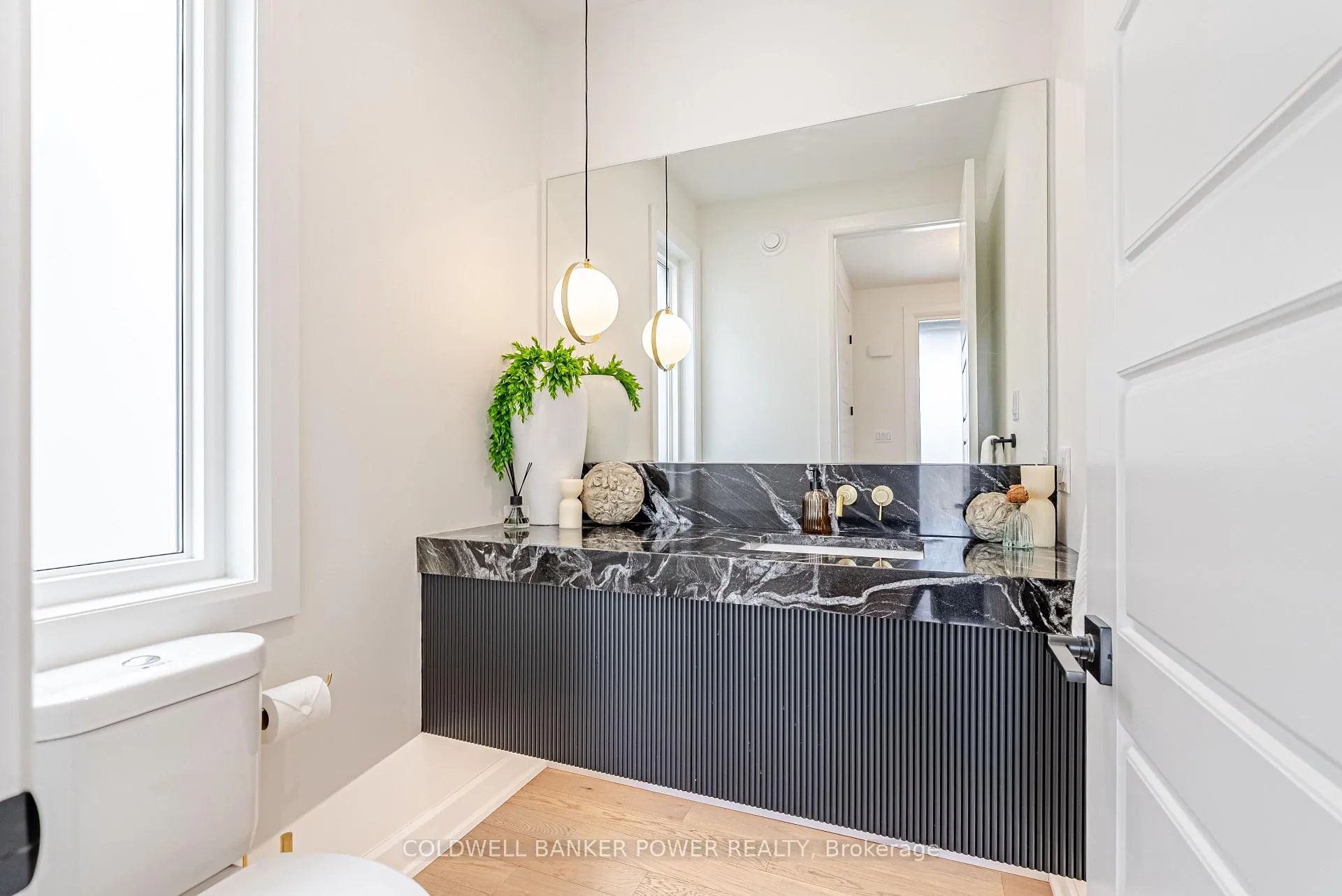 Photo 10 of 6315 Jack England Drive, London, South V — HOMEH
