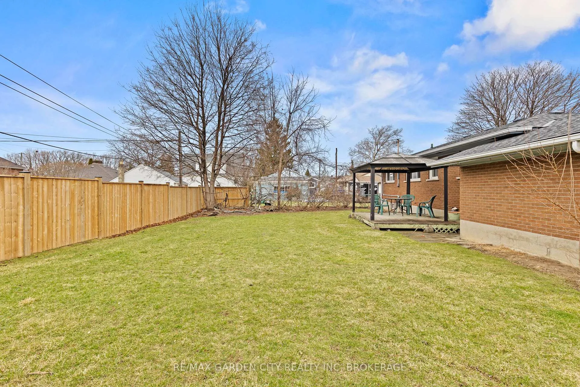 Photo 22 of 1 Gladman Avenue, St. Catharines, Martindale Pond — HOMEH