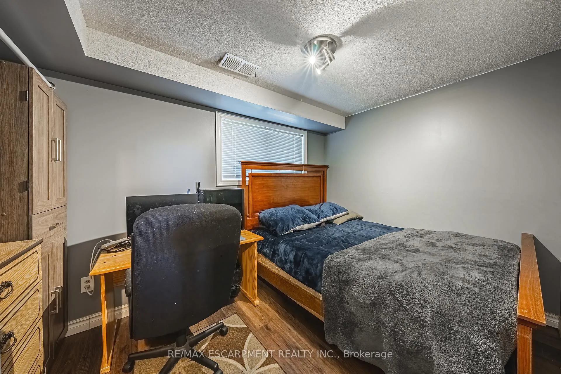 Photo 21 of 235 Larch Street, Hamilton, Lisgar — HOMEH