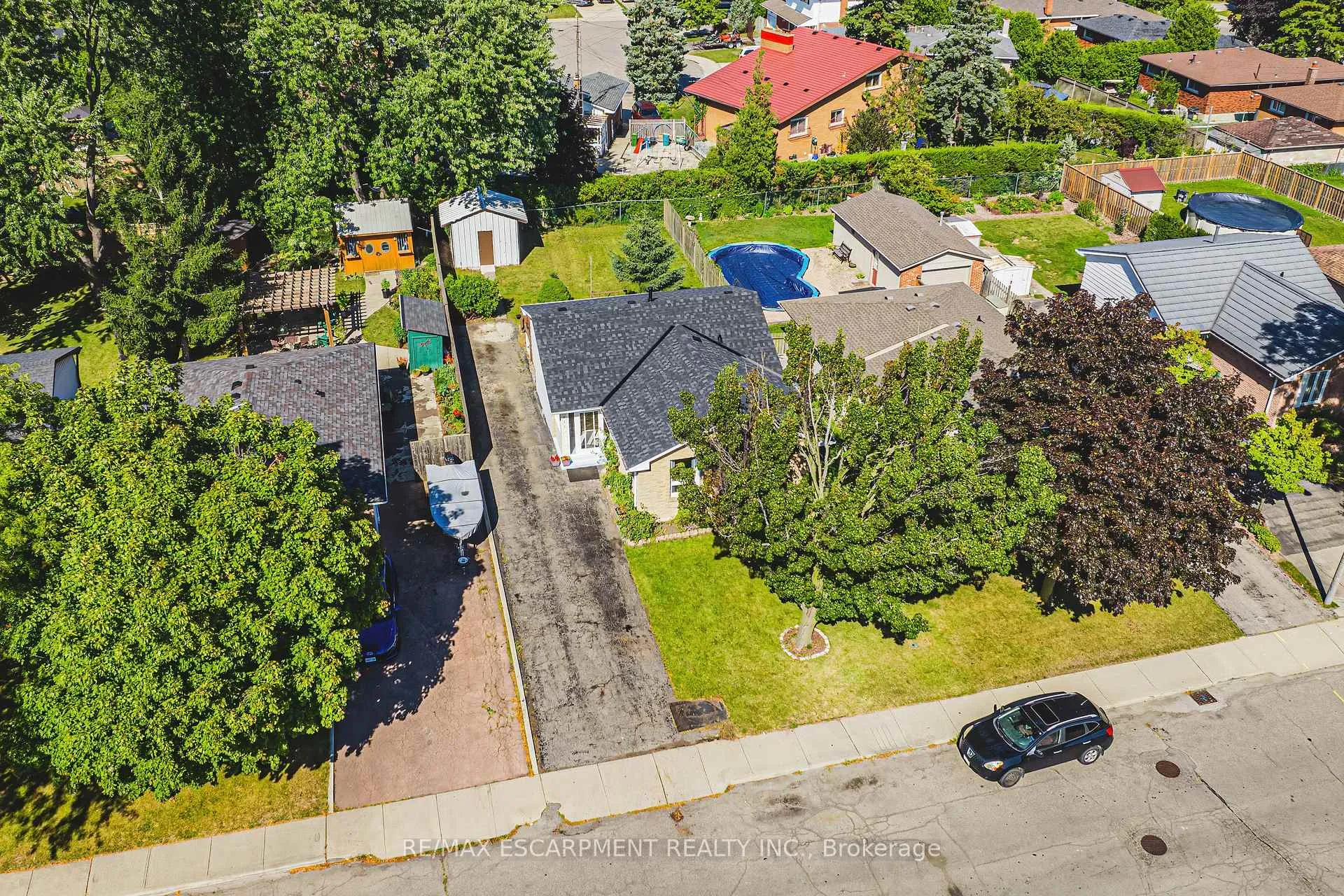 Photo 37 of 235 Larch Street, Hamilton, Lisgar — HOMEH