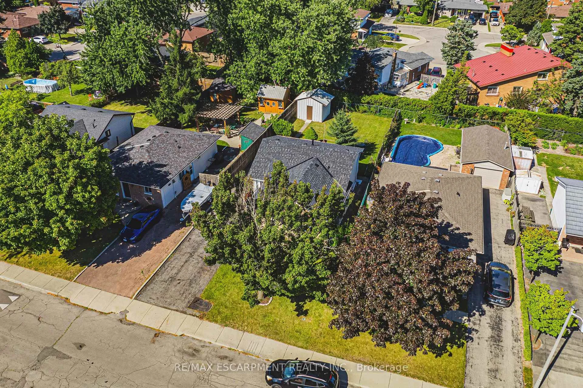 Photo 38 of 235 Larch Street, Hamilton, Lisgar — HOMEH