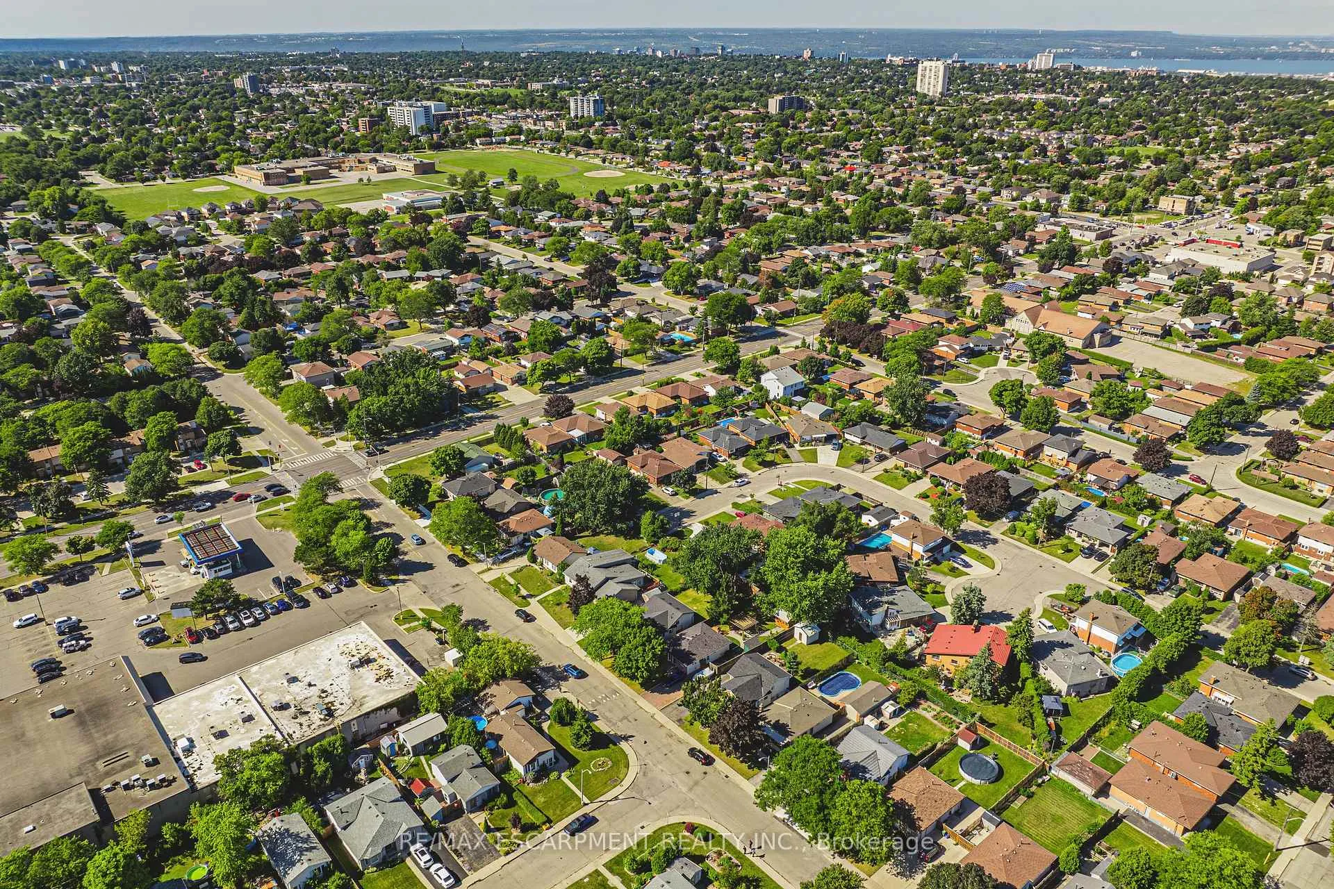 Photo 42 of 235 Larch Street, Hamilton, Lisgar — HOMEH
