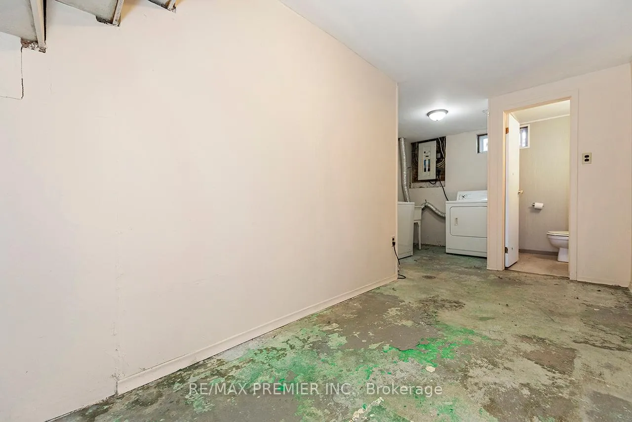 Photo 31 of 261 Leavens Court, Caledon, Bolton East — HOMEH