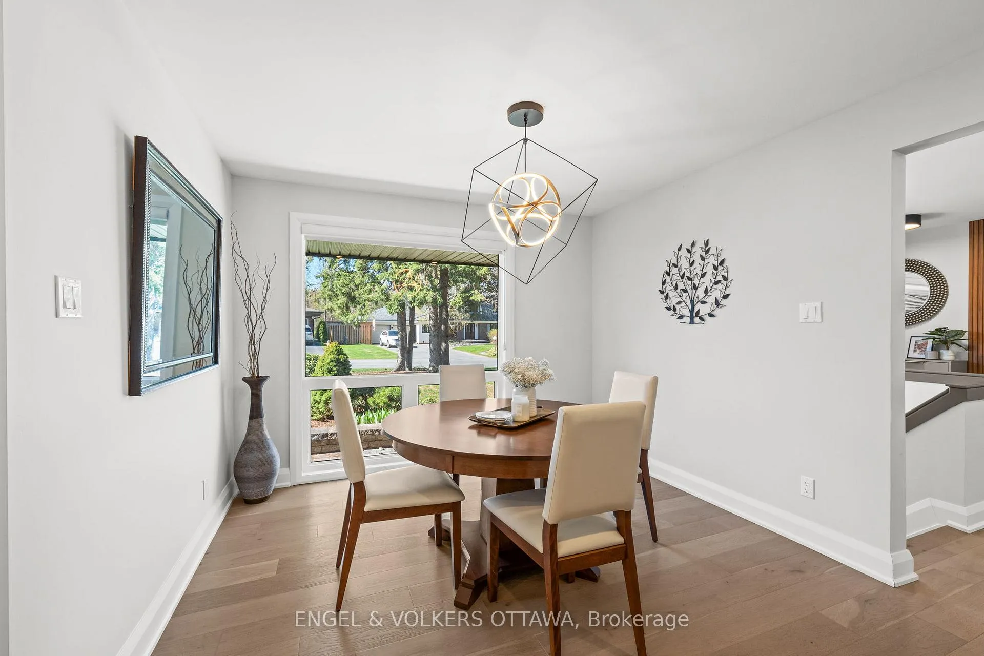 Photo 15 of 51 Lismer Crescent, Ottawa, Kanata - Beaverbrook — HOMEH