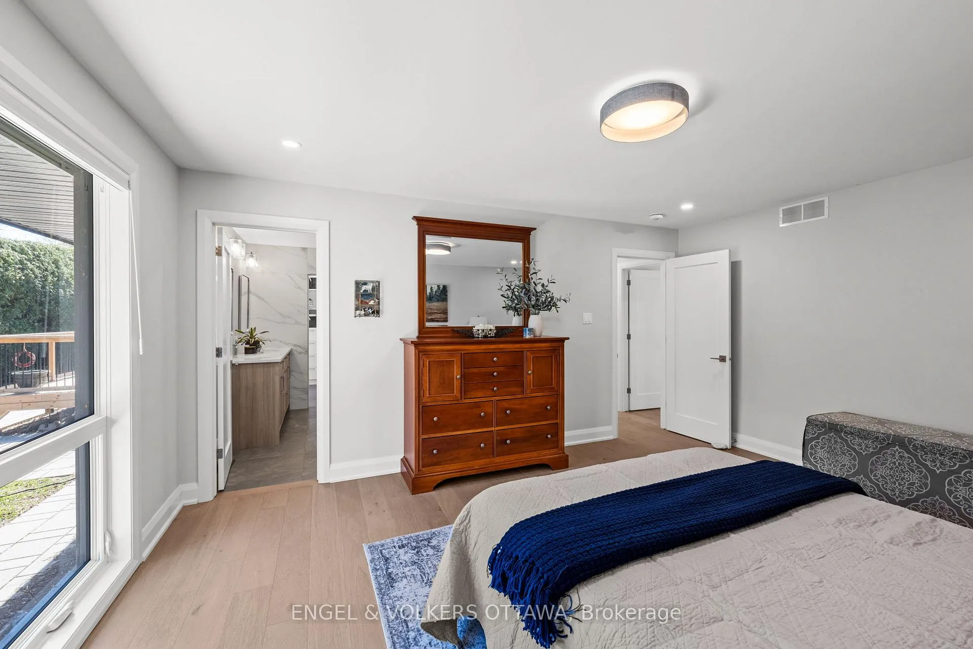 Photo 23 of 51 Lismer Crescent, Ottawa, Kanata - Beaverbrook — HOMEH
