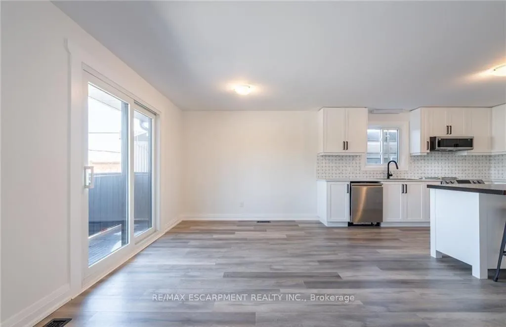 Photo 13 of Unit 3, 4289 Mountain Street, Lincoln, Beamsville — HOMEH