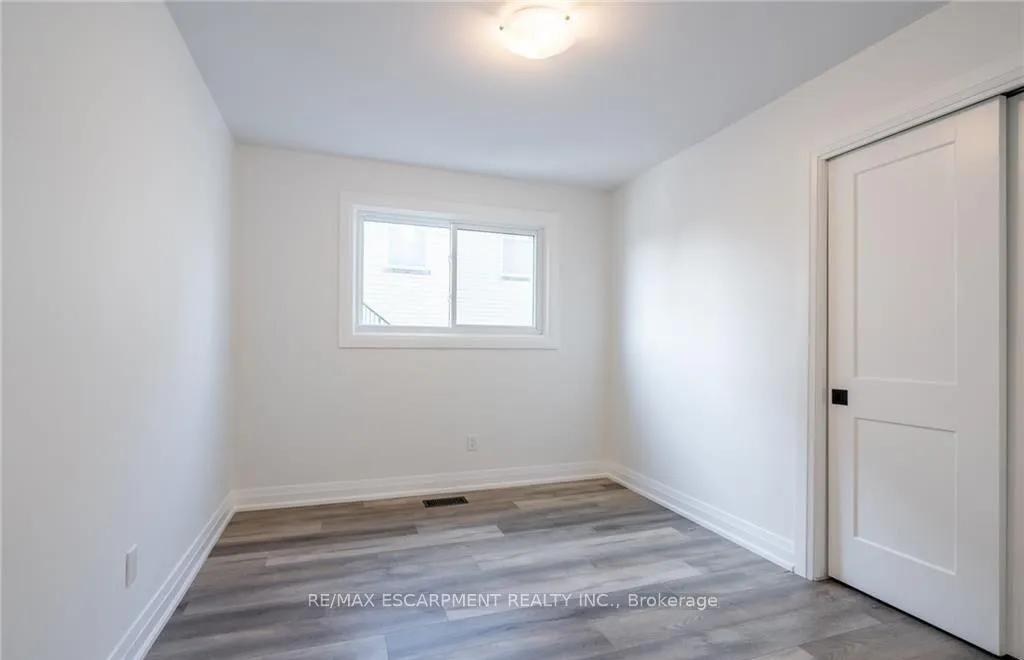 Photo 21 of Unit 3, 4289 Mountain Street, Lincoln, Beamsville — HOMEH