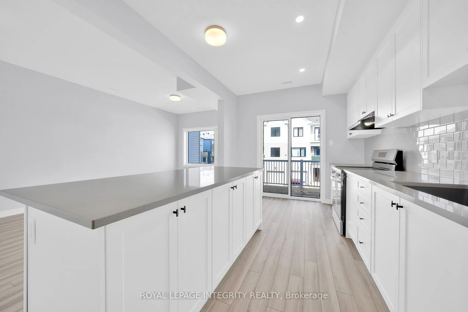 Photo 7 of 502 Celestine Private, Ottawa, Barrhaven - Heritage Park — HOMEH