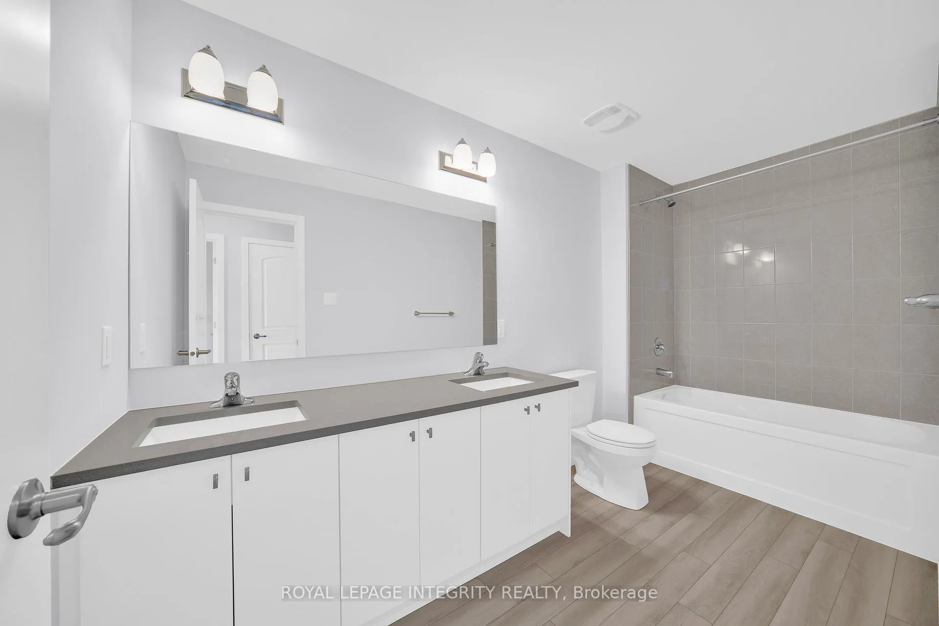 Photo 19 of 502 Celestine Private, Ottawa, Barrhaven - Heritage Park — HOMEH