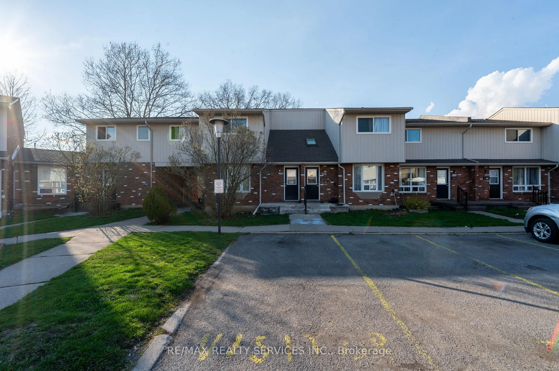 Photo 2 of Unit 176, 100 Brownleigh Avenue, Welland, Welland Downtown — HOMEH