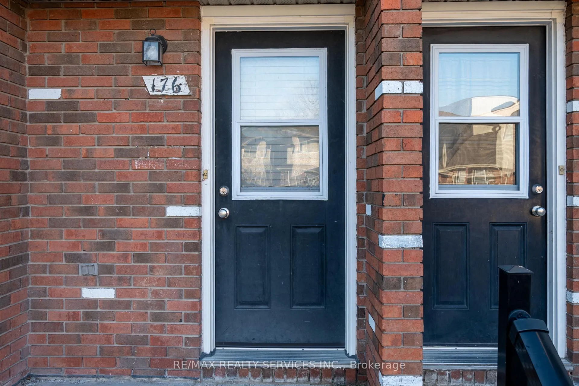 Photo 3 of Unit 176, 100 Brownleigh Avenue, Welland, Welland Downtown — HOMEH