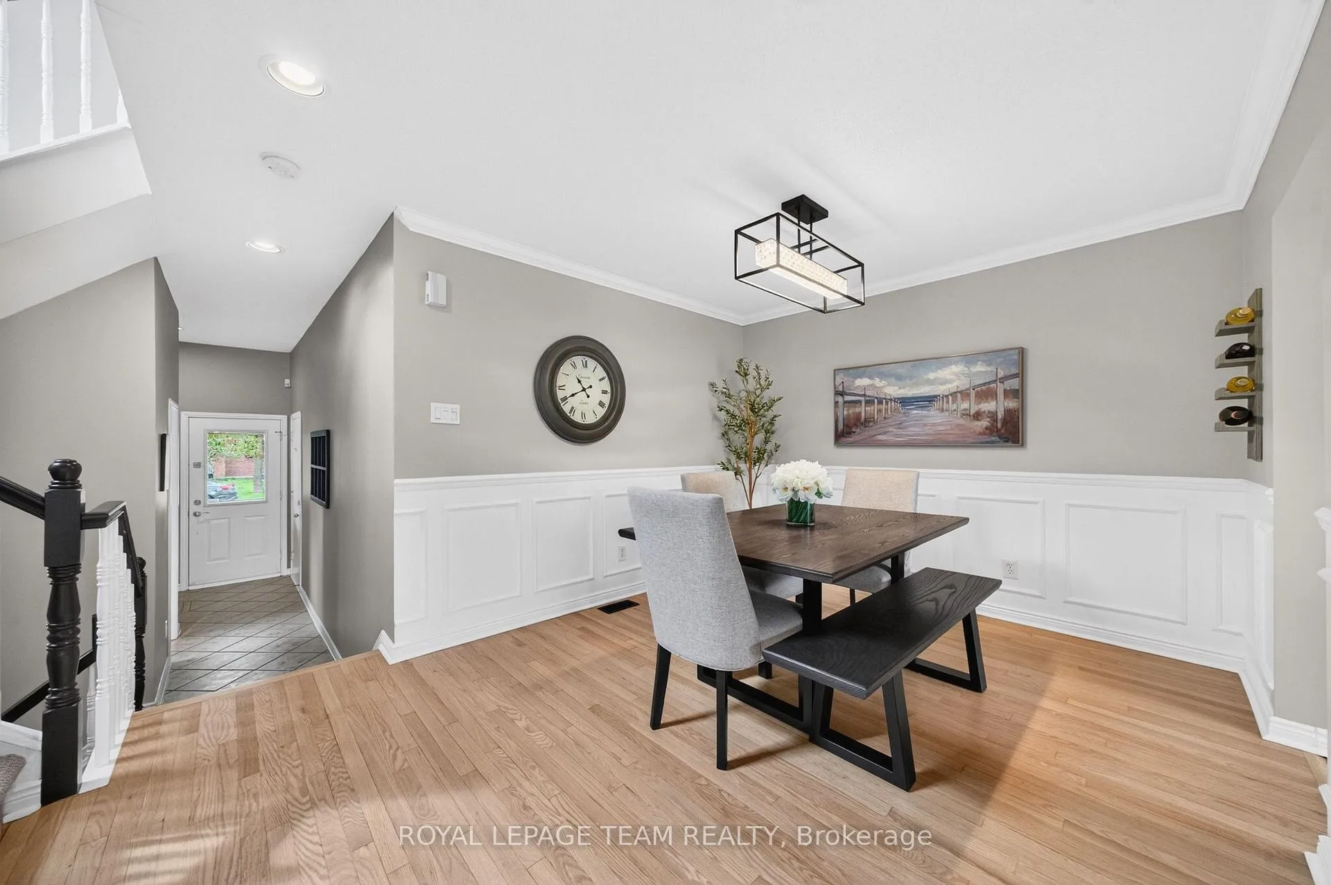 Photo 5 of 108 Landover Crescent, Ottawa, Kanata - Emerald Meadows/Trailwest — HOMEH