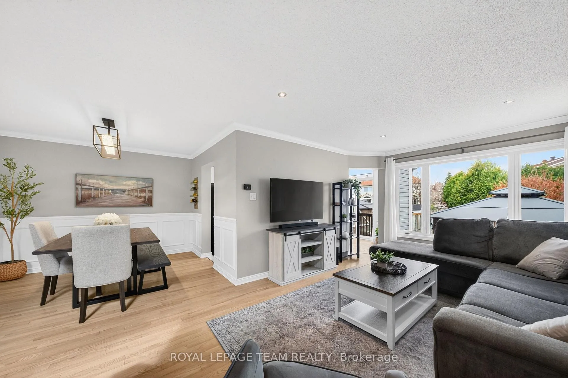 Photo 9 of 108 Landover Crescent, Ottawa, Kanata - Emerald Meadows/Trailwest — HOMEH