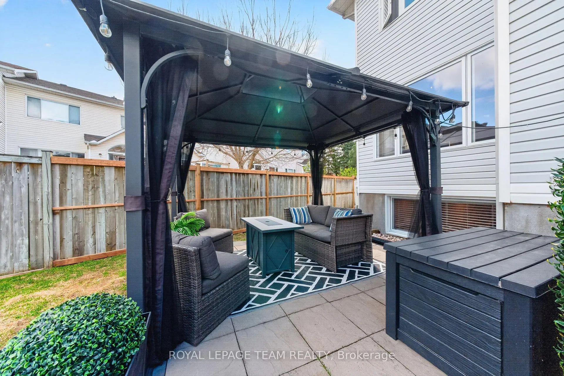 Photo 37 of 108 Landover Crescent, Ottawa, Kanata - Emerald Meadows/Trailwest — HOMEH
