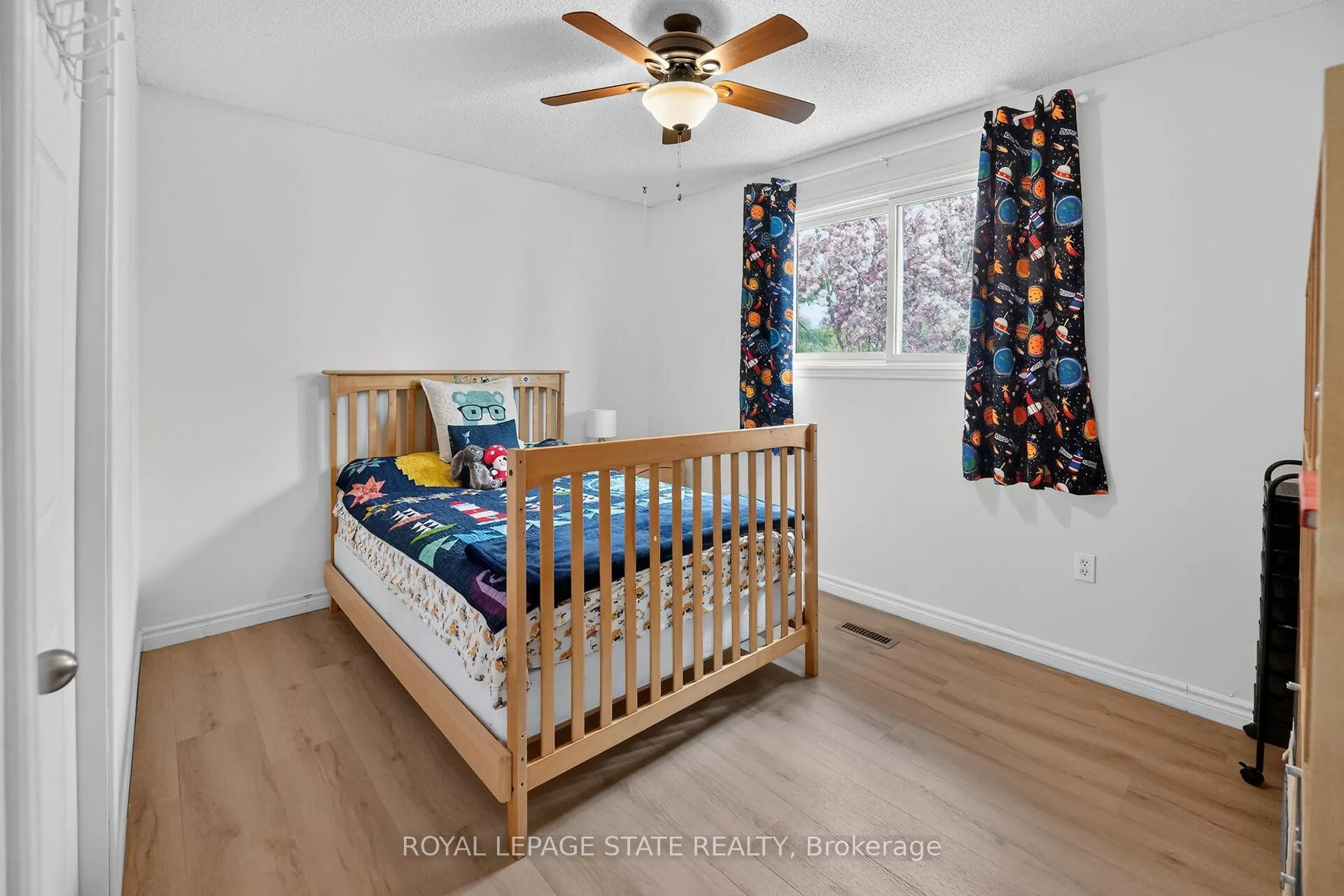 Photo 20 of 9 Juliana Road, Grimsby, Grimsby East — HOMEH