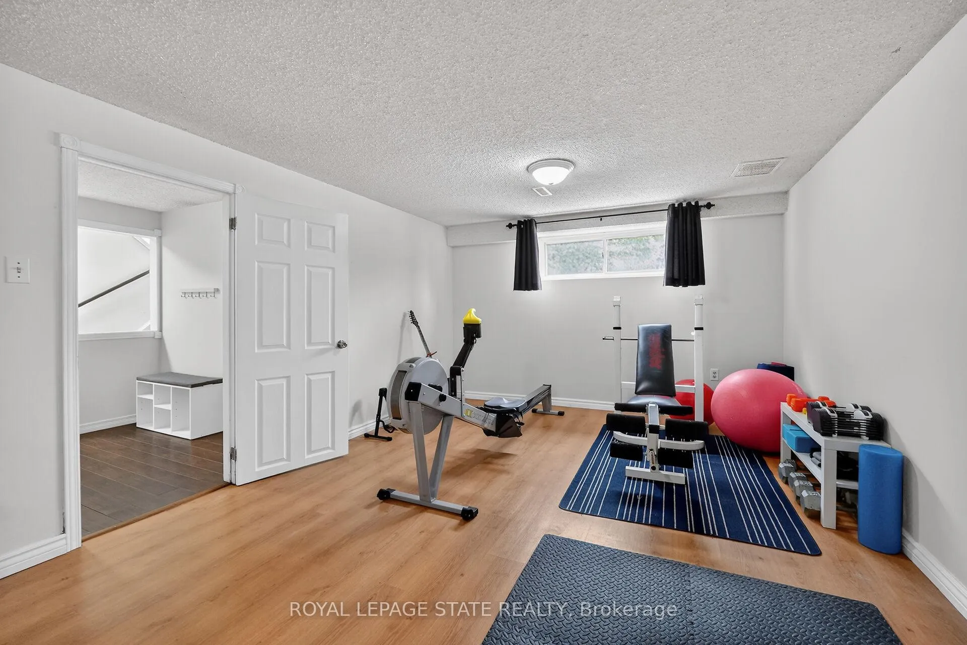 Photo 34 of 9 Juliana Road, Grimsby, Grimsby East — HOMEH