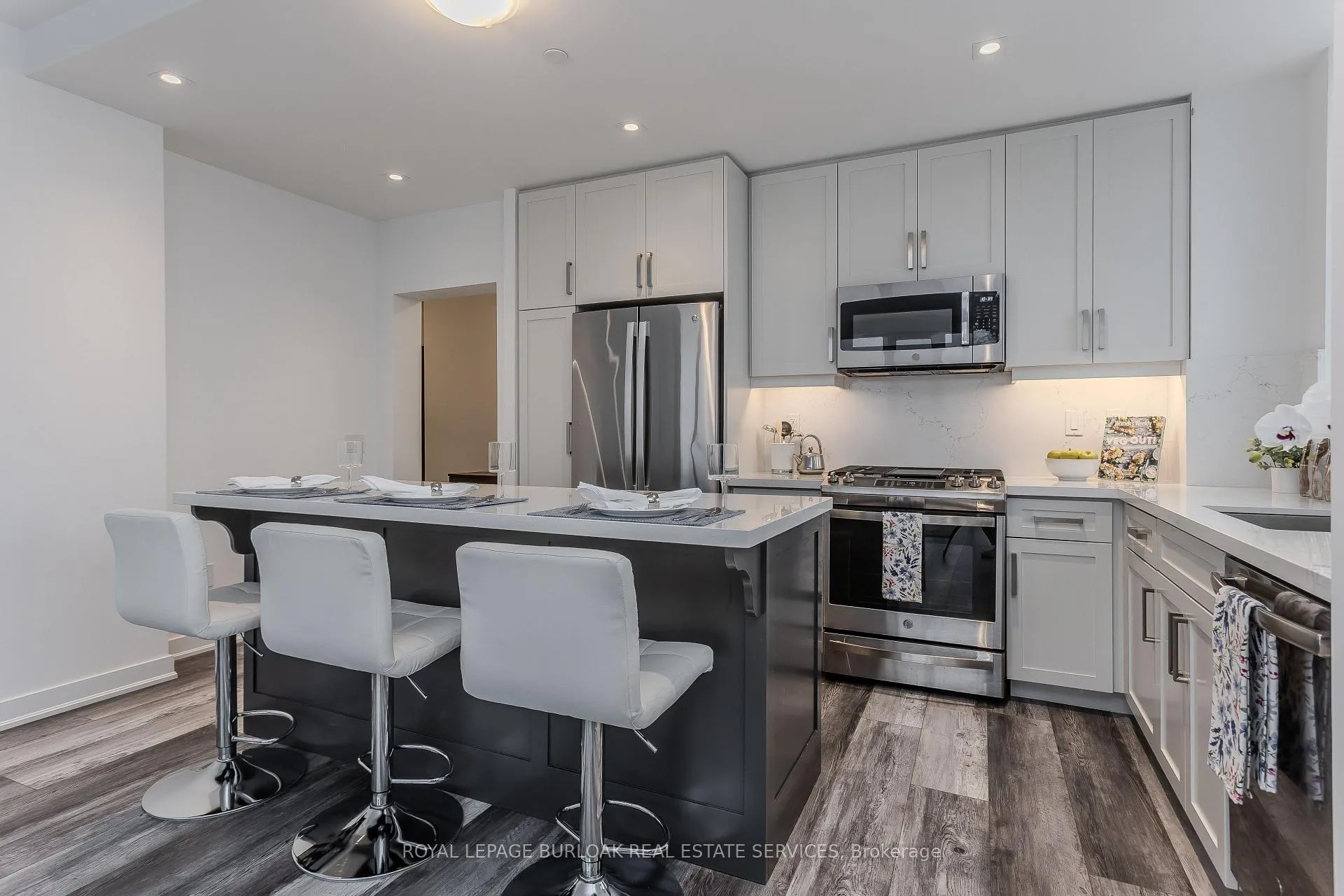 Photo 9 of Unit 603, 2007 James Street, Burlington, Brant — HOMEH