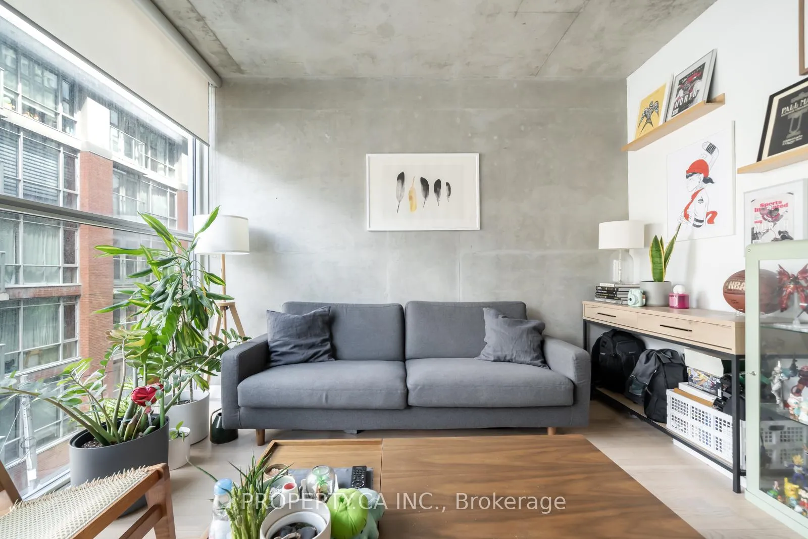 Photo 2 of Unit 403, 25 Oxley Street, Toronto, Waterfront Communities — HOMEH