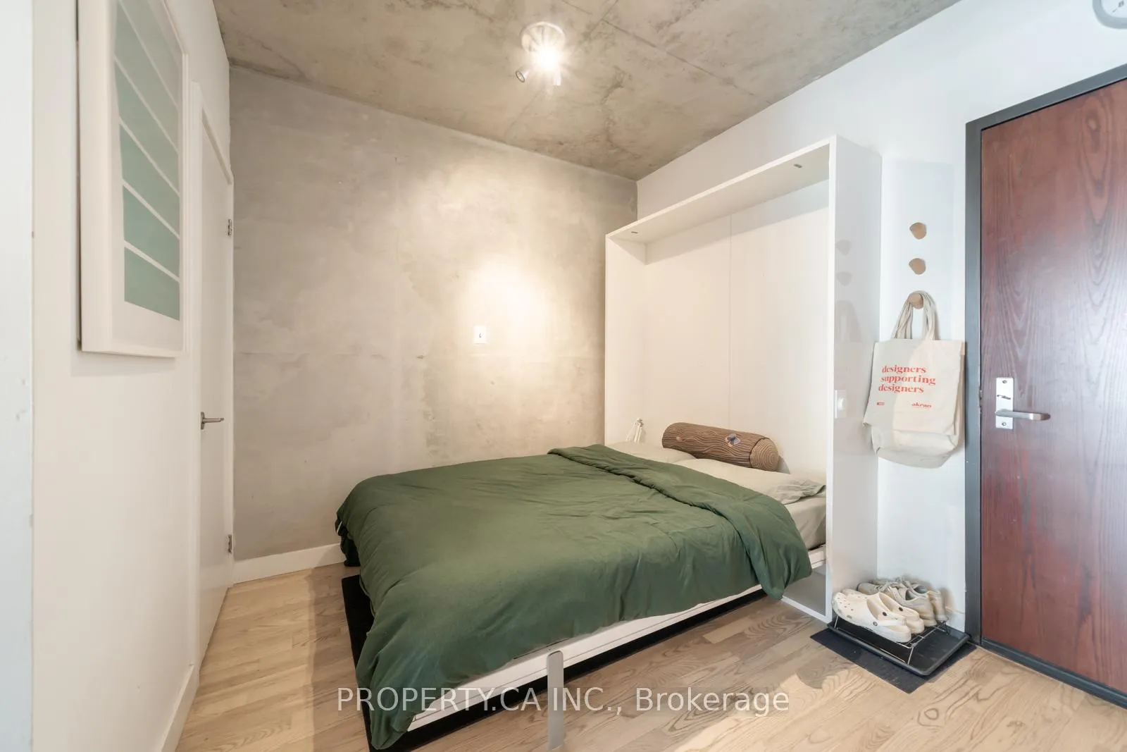 Photo 8 of Unit 403, 25 Oxley Street, Toronto, Waterfront Communities — HOMEH