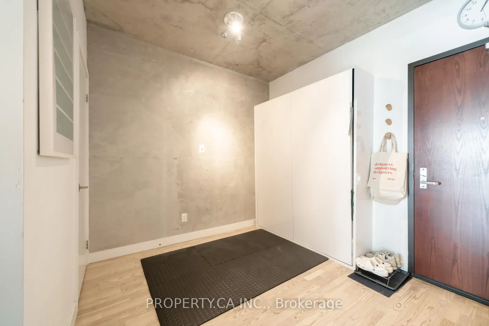 Photo 9 of Unit 403, 25 Oxley Street, Toronto, Waterfront Communities — HOMEH