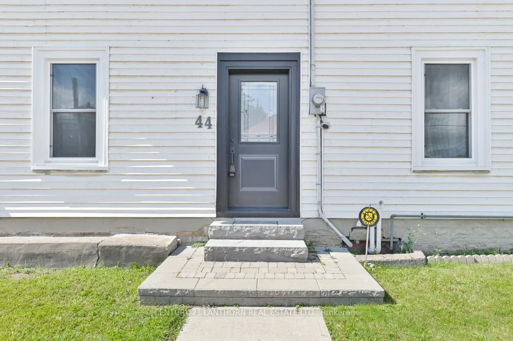 Photo 7 of 44 Metcalf Street, Tweed, Tweed (Village) — HOMEH