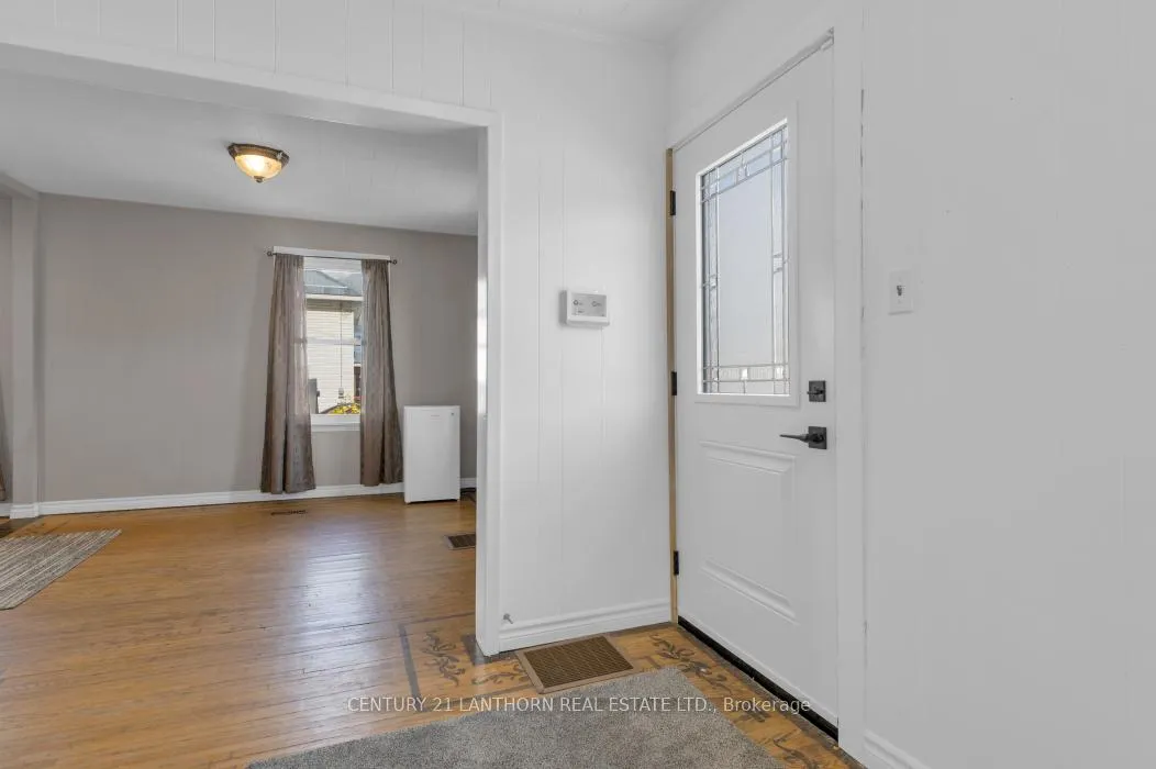 Photo 9 of 44 Metcalf Street, Tweed, Tweed (Village) — HOMEH