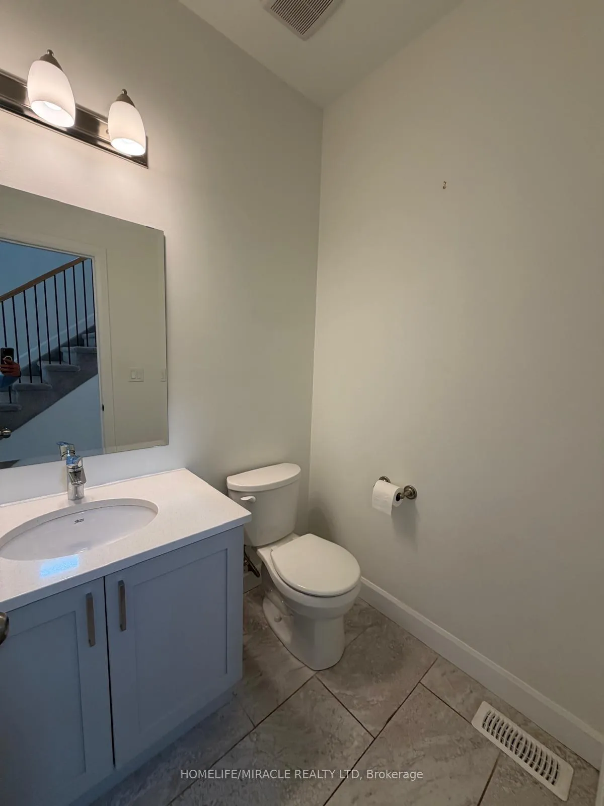 Photo 6 of 309 Pratt Drive, Loyalist, Amherstview — HOMEH