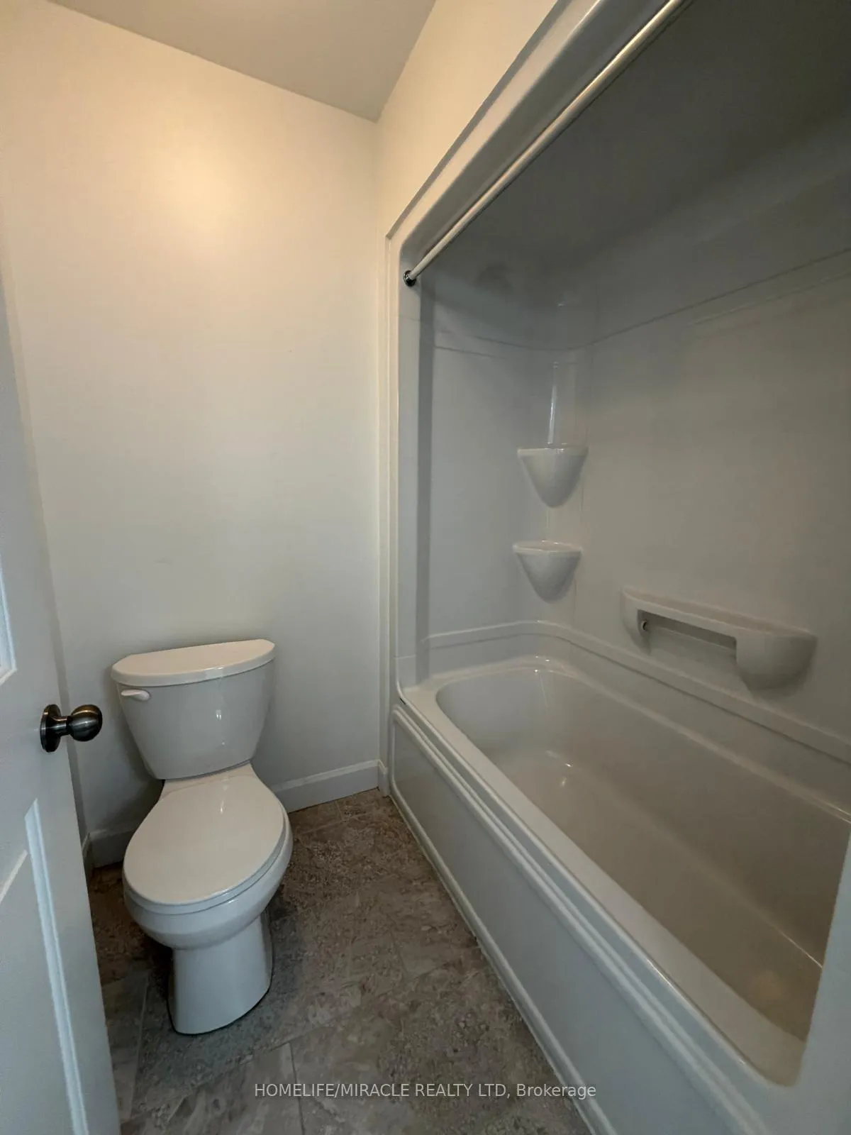 Photo 26 of 309 Pratt Drive, Loyalist, Amherstview — HOMEH