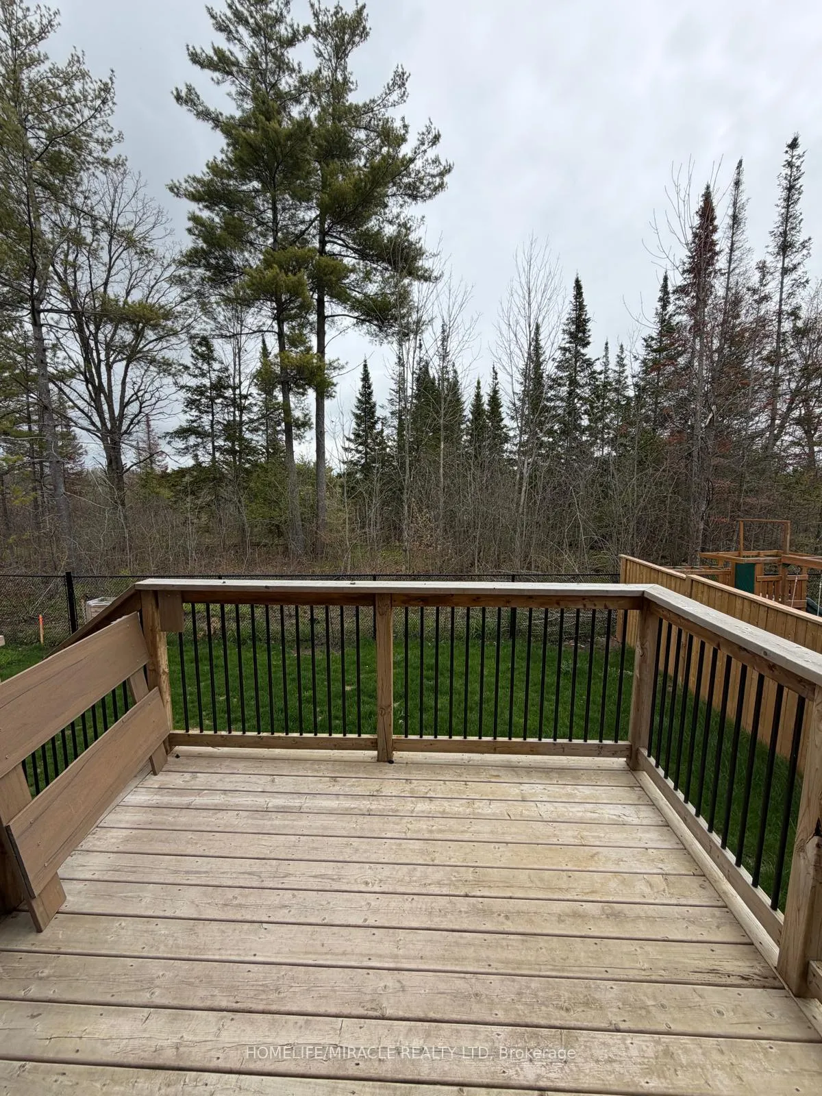 Photo 30 of 309 Pratt Drive, Loyalist, Amherstview — HOMEH