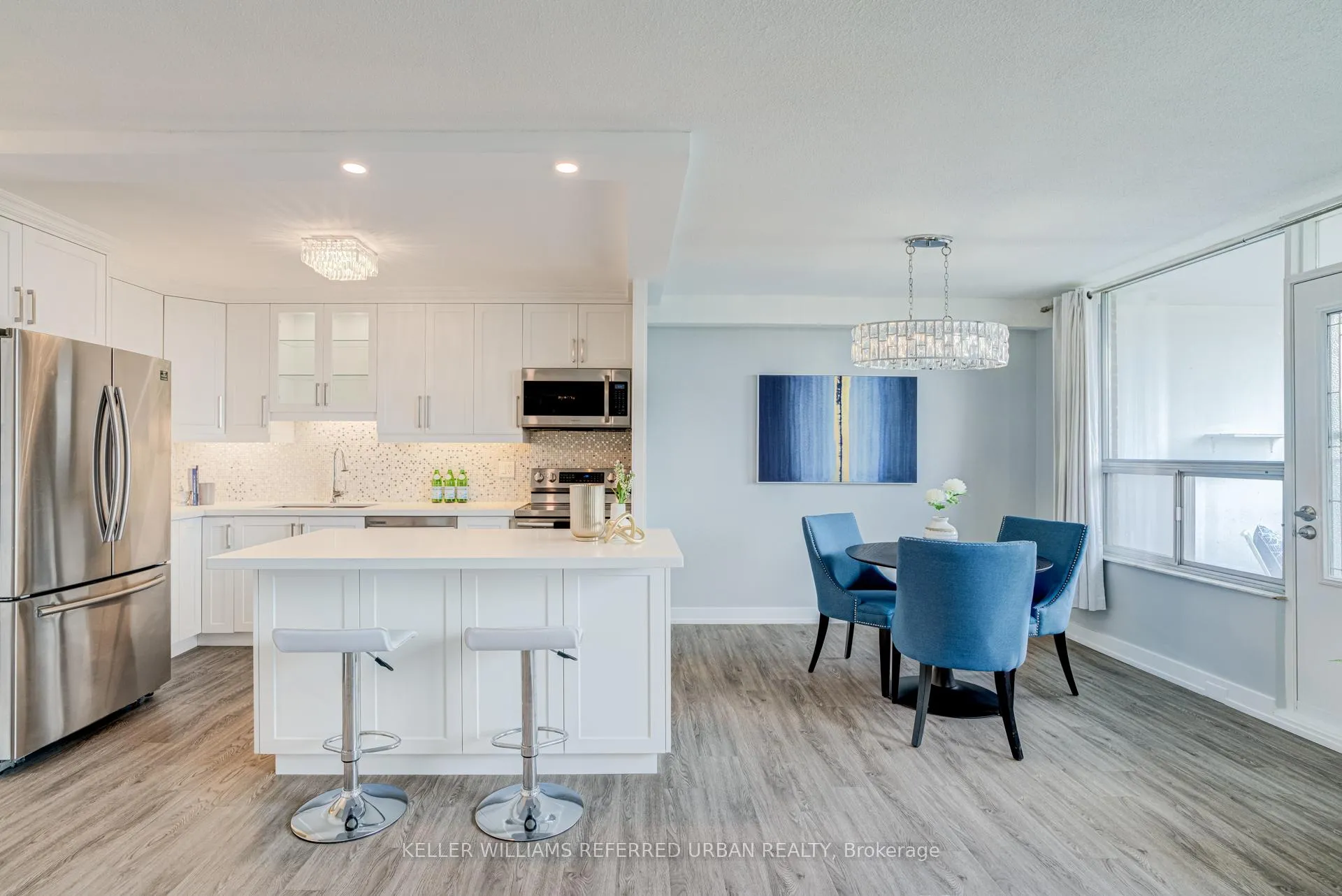 Photo 1 of Unit 1417, 10 Edgecliff Golfway, Toronto, Flemingdon Park — HOMEH