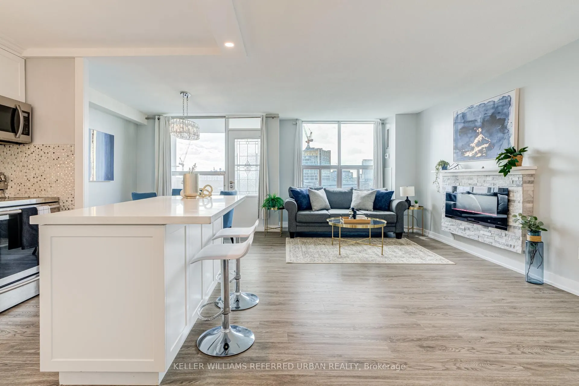 Photo 10 of Unit 1417, 10 Edgecliff Golfway, Toronto, Flemingdon Park — HOMEH