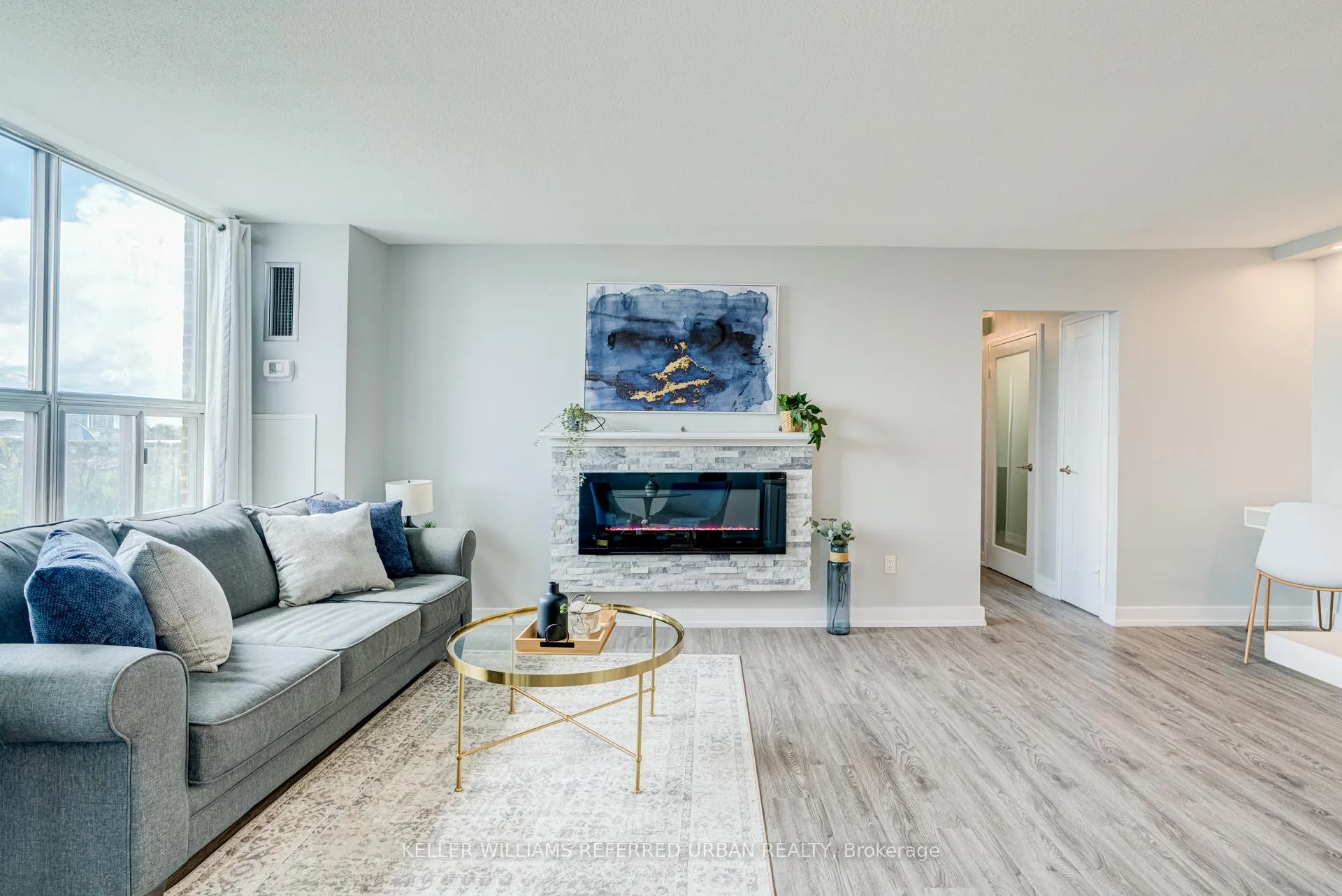 Photo 11 of Unit 1417, 10 Edgecliff Golfway, Toronto, Flemingdon Park — HOMEH