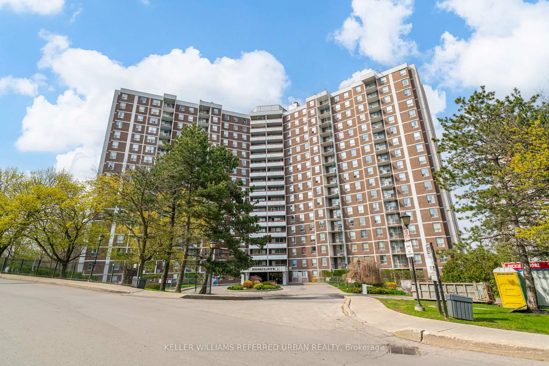 Photo 32 of Unit 1417, 10 Edgecliff Golfway, Toronto, Flemingdon Park — HOMEH