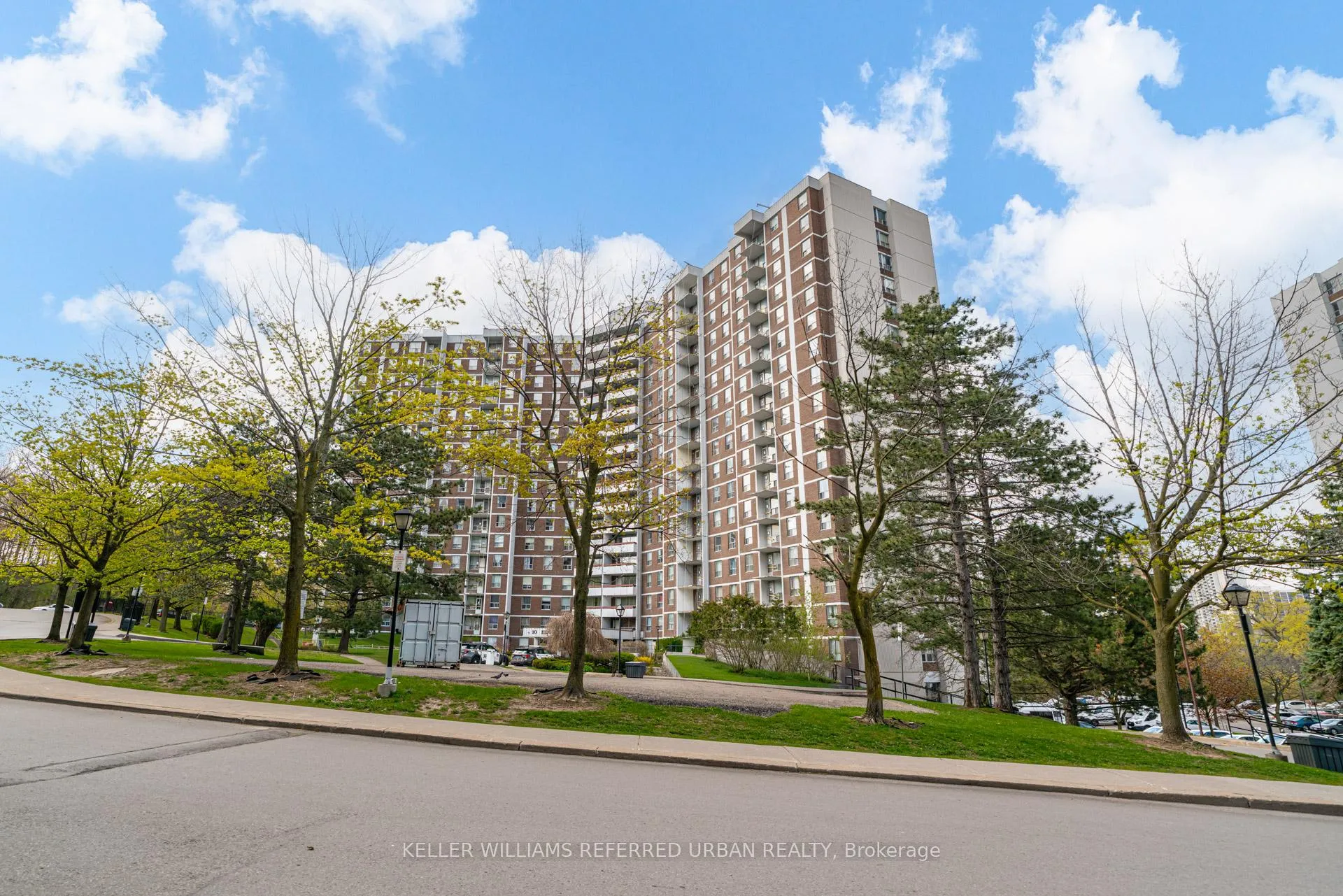 Photo 33 of Unit 1417, 10 Edgecliff Golfway, Toronto, Flemingdon Park — HOMEH