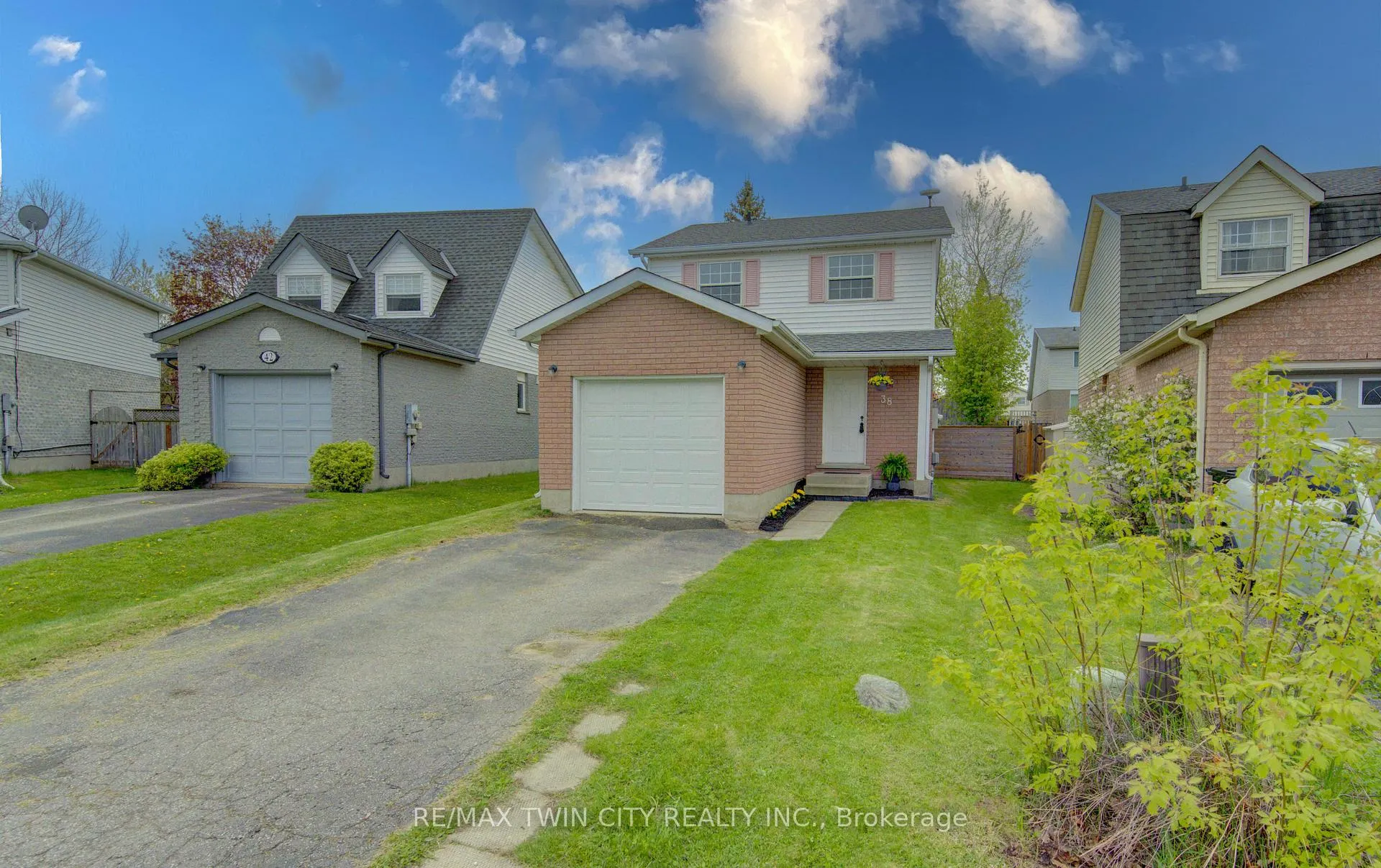 Photo 32 of 38 Cassidy Court, Cambridge, Greenway-Chaplin — HOMEH