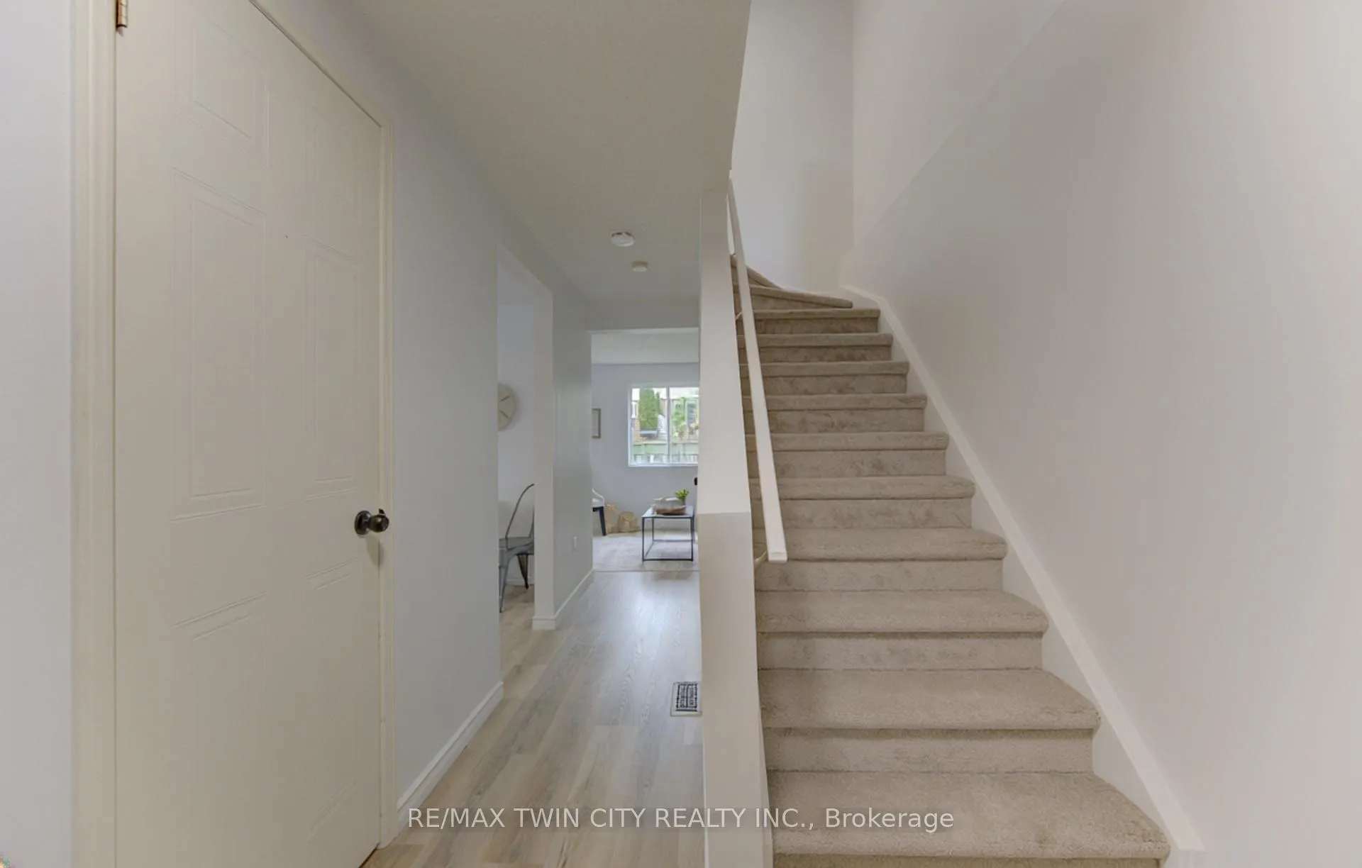 Photo 7 of 38 Cassidy Court, Cambridge, Greenway-Chaplin — HOMEH